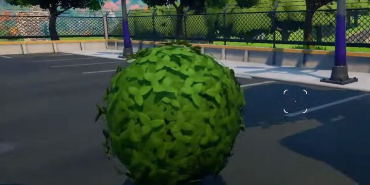 Stay within 20m of a player for 3 seconds while wearing a prop disguise